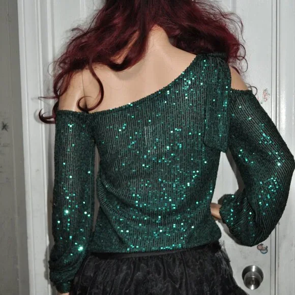 CeCe Women's Sequin Party Sparkly Glitter Long Sleeve Off Shoulder Top S,M,L. - Picture 7 of 7